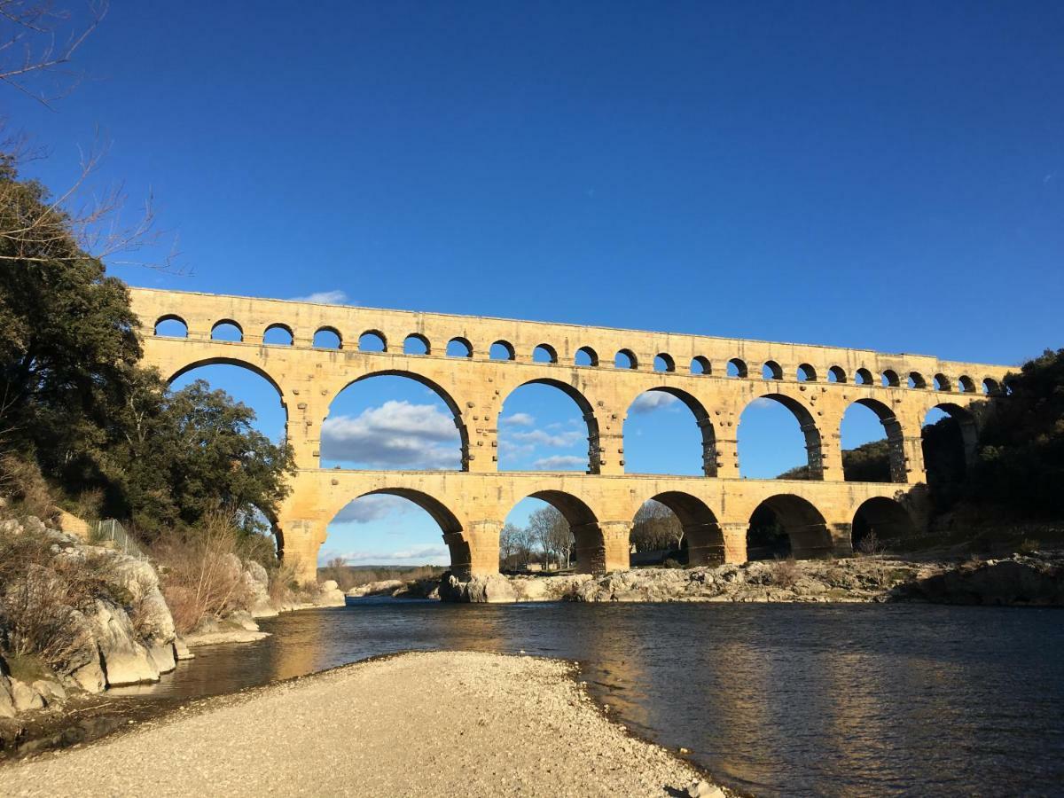 A Gauche Du Pont Hotel Vers-Pont-du-Gard Esterno foto